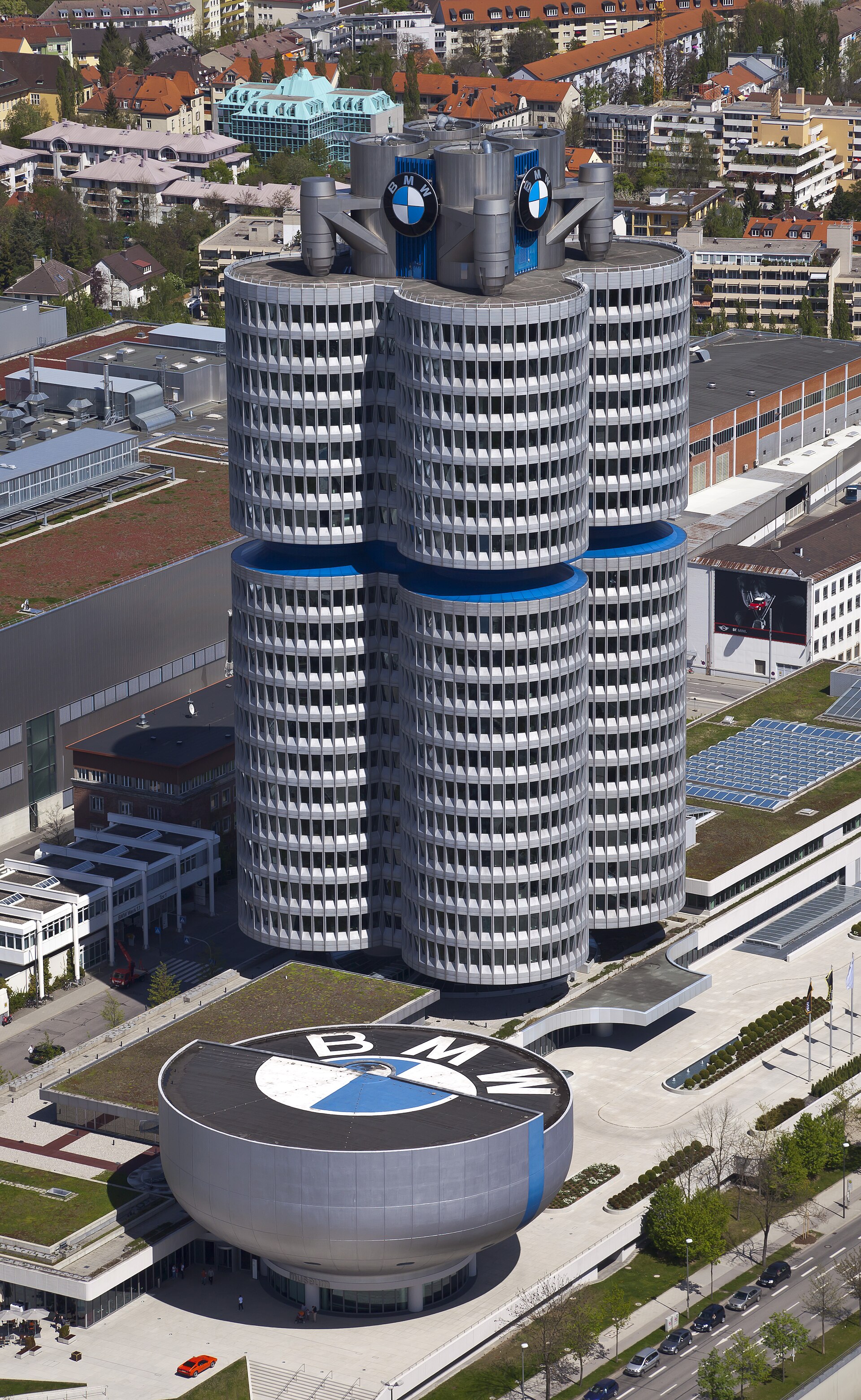 The 108.7-kWh BMW i3 is really a factory story